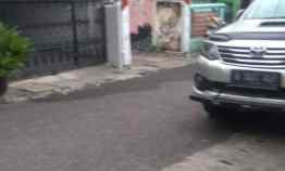 Rumah Dijual Halaman Luas, Lokasi di Larangan Utara Tangerang Banten