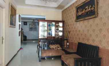 Dijual Cepat Rumah Lingkungan Asri di Taman Kebalen Indah