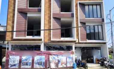 Ruko 3 Lantai Baru di Pinggir Jalan Jagakarsa Jakarta Selatan