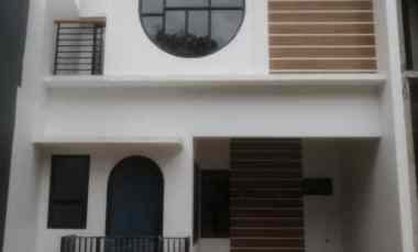 Rumah Mewah Siap Huni di Cluster TB Simatupang Jatipadang Jakarta