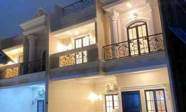 Cluster Konsep Classic Modern at Jagakarsa Jakarta Selatan Lp002