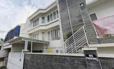 Rumah Minimalis Siap Huni di Karang Empat Timur Surabaya