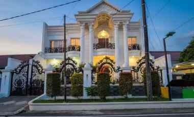 Dijual Rumah Classic Mewah dalam Komplek Billymoon Pondok Kelapa