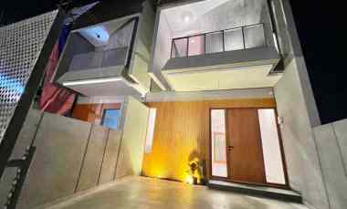 Rumah Baru Desain Tropical Modern di Kodau Akses Tol Jatiwarna Bekasi