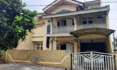 Rumah Tinggal Luas dan Mewah 2 Tingkat di Kota Tangerang