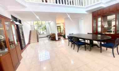 Jual Rumah Mewah di Cibubur Jakarta Timur dekat LRT Cibubur