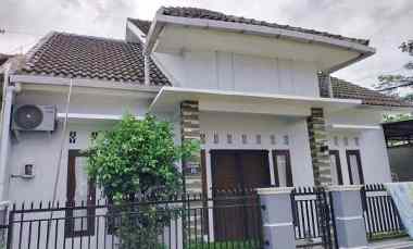 Rumah Siap Huni dalam Perum Lempongsari Residence, 5 menit ke UGM