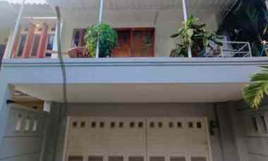 Rumah 2 Lantai Siap.huni Strategis di Veteran Bintaro Jaksel