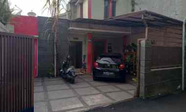 Jual Rumah Sangat Strategis Kawasan Komplek Sblh Terminal Leuwipanjang