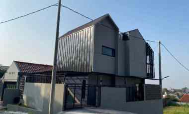 Dijual Rumah Second 2 Lantai Sayap Dago Ligar Bandung Utara