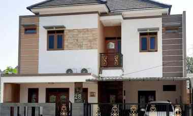 Rumah 2 Lantai Siap Huni di Komplek Cibubur Ciracas Jakarta Timur