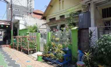 Dekat Pgs, Pasar Turi, Jembatan Merah Plaza, Depan Tugu Pahlawan