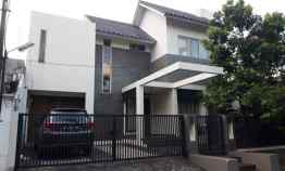Rumah Modern Minimalis di Komplek Megapolitan Cinere Estate