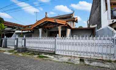 Rumah Terawat jl Merkuri Tata Surya Margahayu Raya Metro Buahbatu
