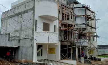 Rumah Baru 3 Lantai dengan Rooftop di Pondok Kelapa Jakarta Timur