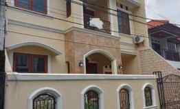Rumah 2 Lantai dalam Komplek Pondok Kelapa Jakarta Timur