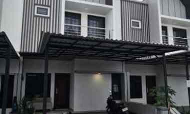 Dijual Rumah Siap Huni dalam Cluster di Putri Tunggal Harjamukti