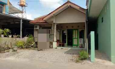 dijual rumah jl raden patah