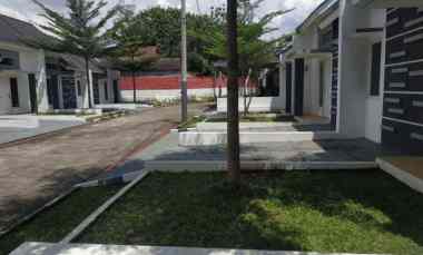 Rumah Siap Huni dekat Jalan Bomang di Tajur Halang