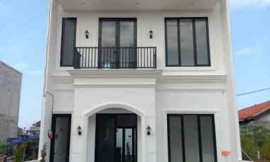 Rumah Dijual di Jl. raya caman kalimalang