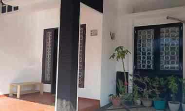 dijual rumah jl raya ciracas jakarta timur
