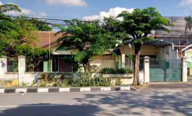 Jual Rumah Cocok untuk Usaha di Jalan Raya Merr Surabaya Strategis