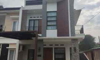 Rumah Siap Huni 2 Lantai Posisi Hook jl Raya Pengasinan Sawangan Depok