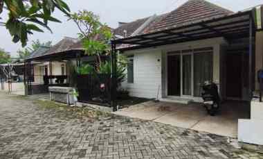 Rumah Dijual di Jl. raya tanjung barat