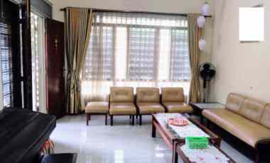 Dijual Cepat Rumah Gandeng Cocok U/ Usaha di jl. Salak Cawang,NEGO