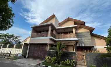 Rumah Mewah Modern 2 Lantai Posisi HOOK di Setra Dago, Antapani, Ban