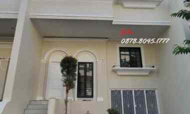 Rumah Cantik 3 Lt Camden House Residence, Srengseng, Kembangan