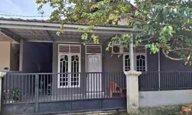 Dijual Rumah Lokasi Sidomuyo Tembus ke jl Kartama dekat ke Kampus UIR