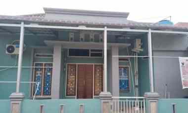 Dijual Rumah Kost Putri jl. Soebrantas Panam Belakang Rs. Awal Bros