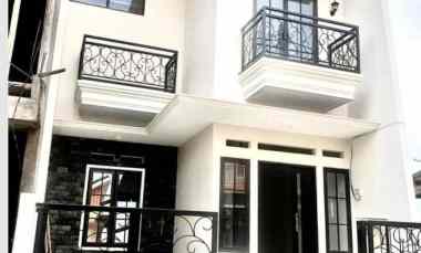 Rumah Baru Modern American Style Semi Furnish di Lowokwaru Malang