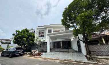 Rumah Mewah Baru di Perumahan Elit Taman Duren Sawit Jakarta Timur