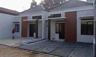 Rumah Murah Siap Huni dekat Zamrud, dekat Vida