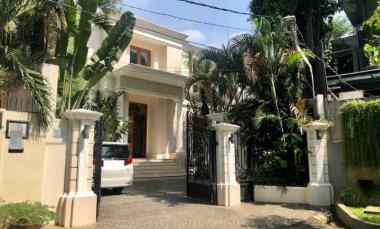 Dijual Rumah Mewah Strategis Tulodong Bawah Jakarta Selatan