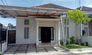 Dijual Rumah Type 100 jl Unggas dekat Bandara Pekanbaru