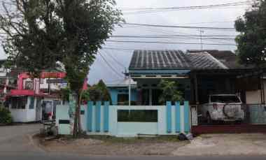 dijual rumah jl yos sudarso karanglewas
