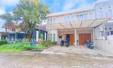 Rumah Mewah Furnish 3 Lantai di Grand Depok City,Sukmajaya Depok