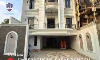 Rumah Mewah 3 Lantai Rooftop di Kebagusan Pasar Minggu Jaksel