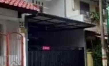 Dijual Rumah 2 Lantai Akses Mobil Lokasi Strategis di Pancoran Jakarta