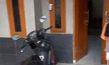 dijual rumah jln pondok cabe 3