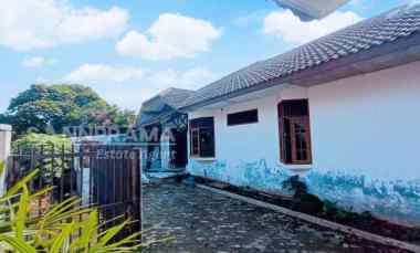 Rumah Seken Lahan Luas dalam Perumahan di Sawangan Permai