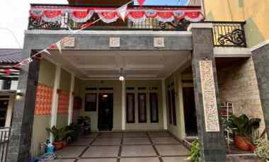 DiJUAL Rumah Modern 2,5 Lantai di Tanah Baru Beji, Depok