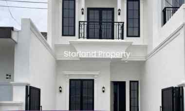 Rumah 2 Lantai SiapHuni American Classic Dikawasan Joglo Jakarta Barat