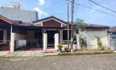 Hidden Gem Jurangmangu Timur Rumah Luas dengan Akses Premium