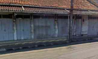 Rumah Hitung Tanah di Jalan Raya KH. Abdul Halim Majalengka Jawa Barat