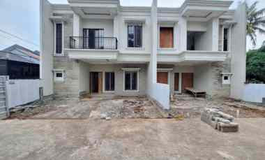 Rumah Cantik 2 lantai Radius Alun-Alun dan Grand Depok City all in Biay