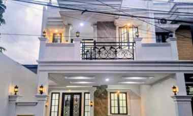 Rumah Mewah Exclusive Strategis di Kalisari Pasar Rebo Jakarta Timur
